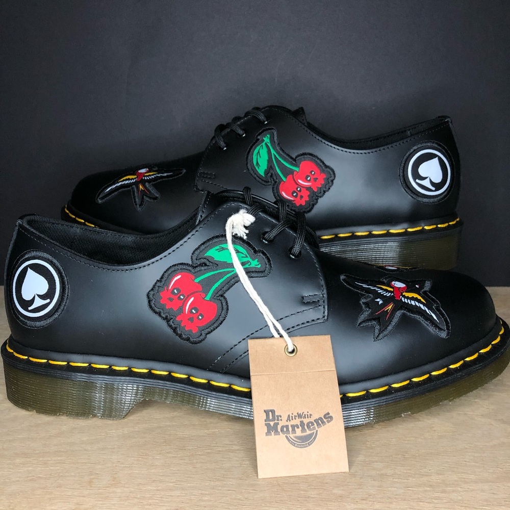 Dr. Martens Patch Black Lace Up